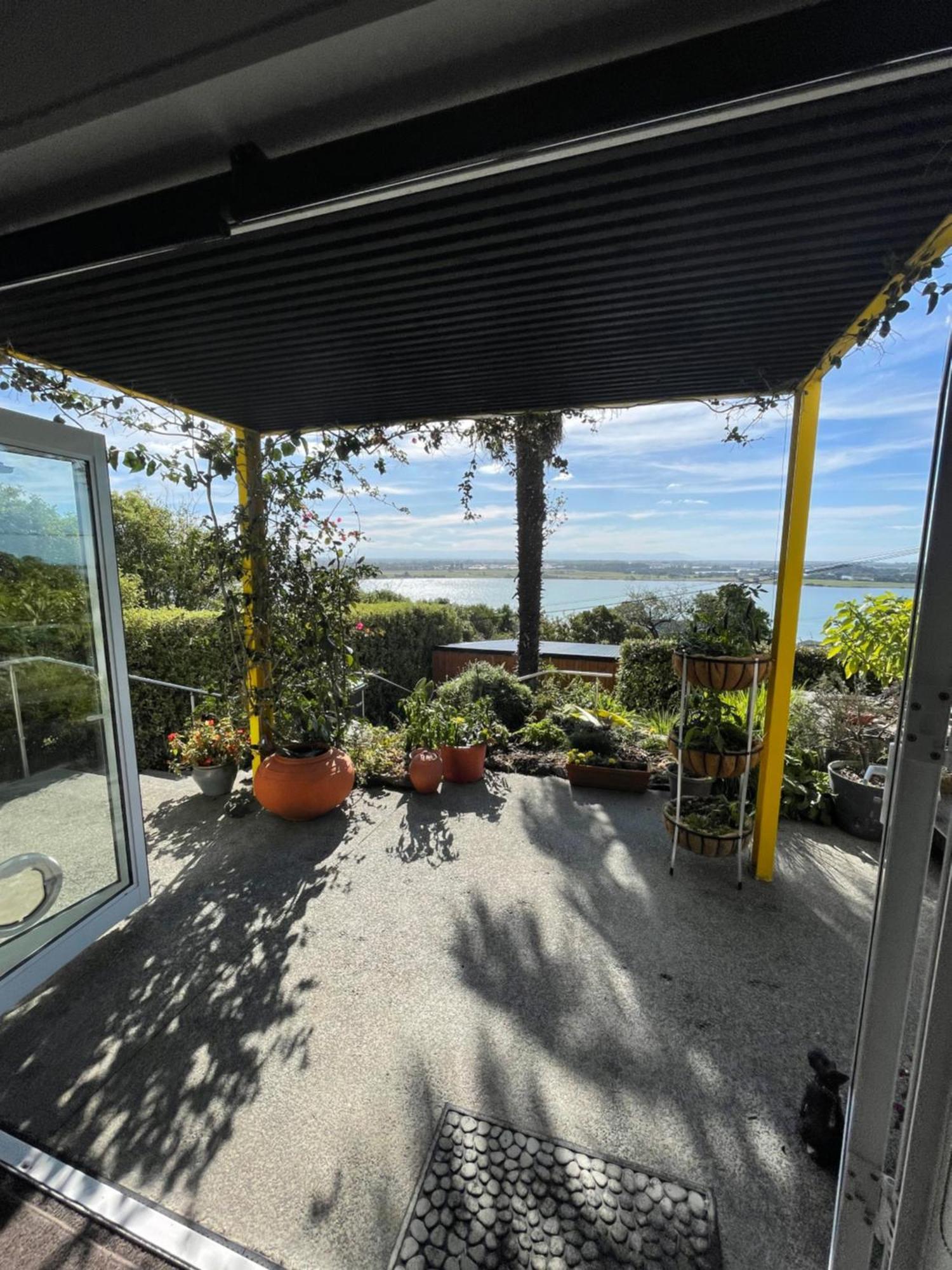 Under The Yellow Canopy Christchurch Exterior foto